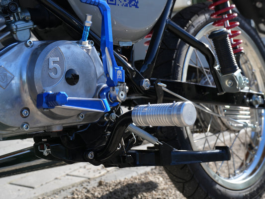 SIMADE SET Billet CNC Aufsteck-Fußrasten "Street" mit Spikes aus hochfestem Aluminium für Simson S50 S51 S70
