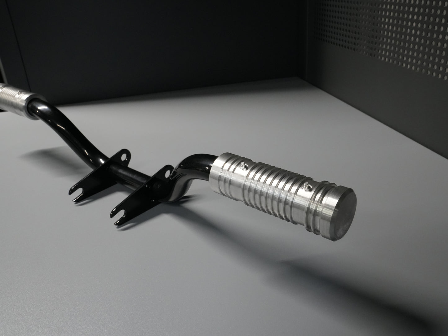 SIMADE Fußrastenträger verstärkt mit Billet CNC Fußrasten "Street" mit Spikes aus hochfestem Aluminium für Simson S50 S51 S70