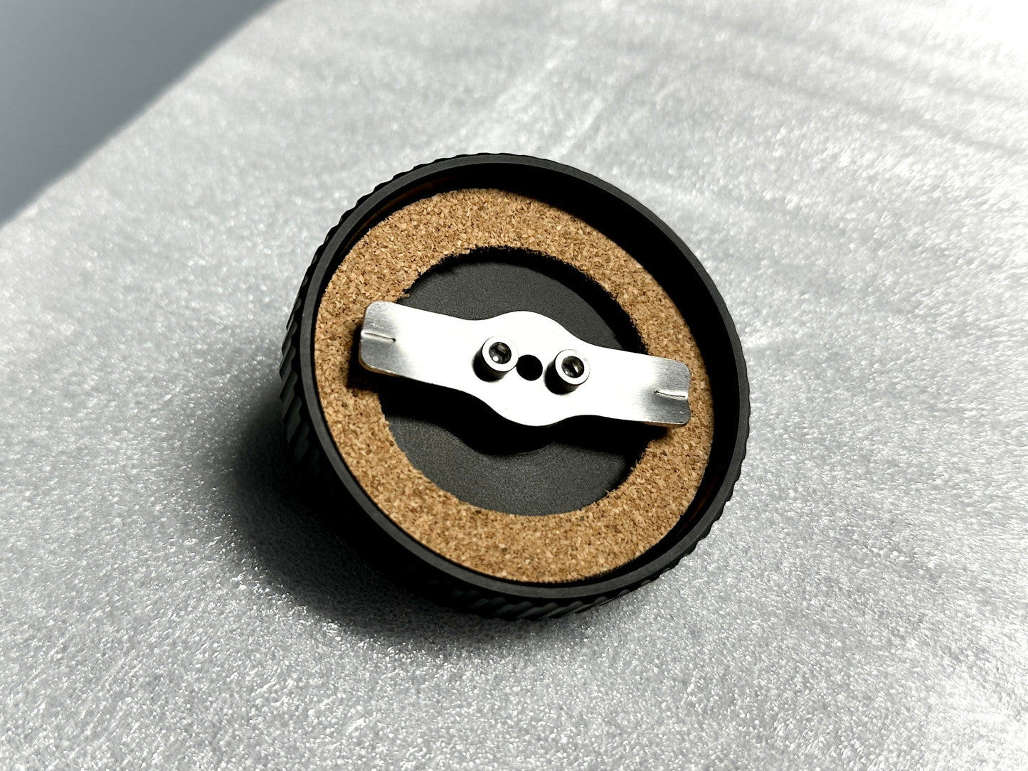 SIMADE CNC ALUMINIUM Billet Tankdeckel "OEM+" schwarz eloxiert für Simson S50, S51, S53, S83, SR50, SR80, KR50, KR51, SR4, SR2