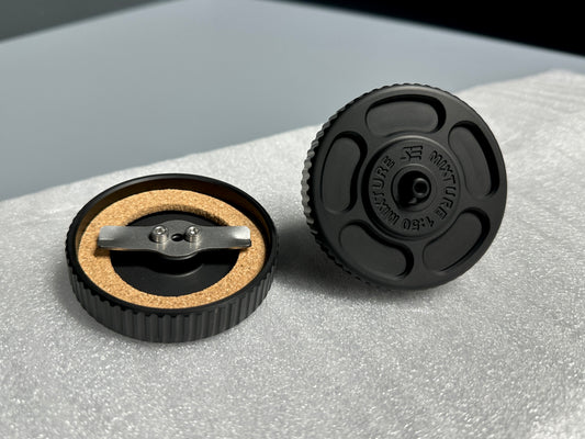 SIMADE CNC ALUMINIUM Billet Tankdeckel "OEM+" schwarz eloxiert für Simson S50, S51, S53, S83, SR50, SR80, KR50, KR51, SR4, SR2