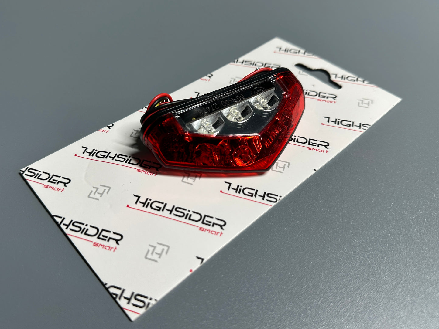 HIGHSIDER smart LED Rücklicht Rot mit Kennzeichenbeleuchtung E-geprüft für Simson S50 S51 S70